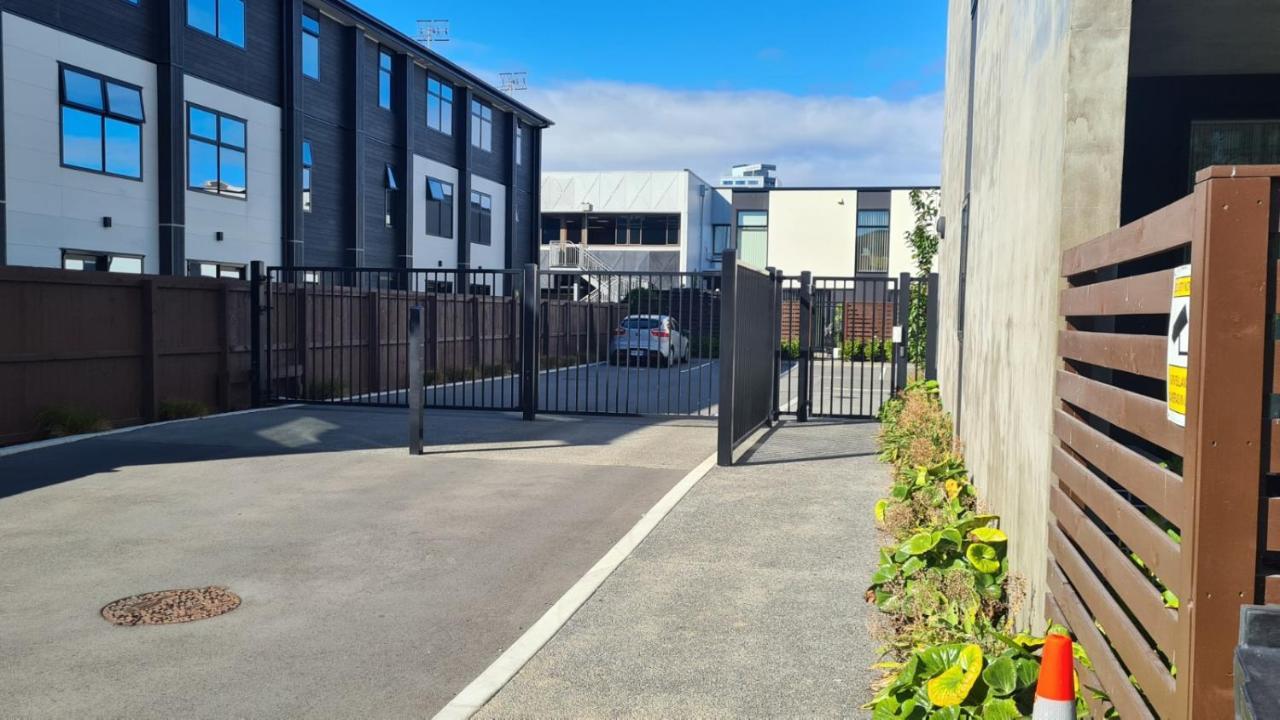 1 Bedroom City Base With Free Car Park Christchurch Eksteriør bilde